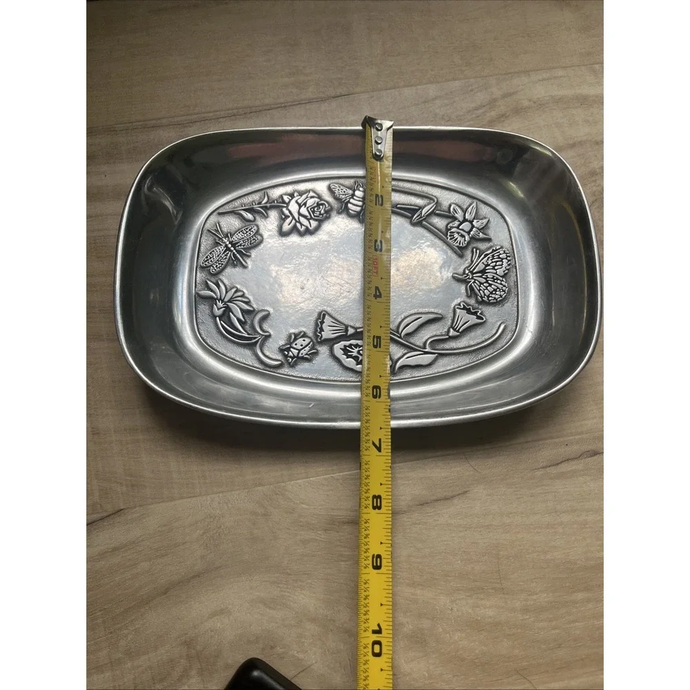 Vintage Wilton Armetale Bread‎ Tray Botanical floral pattern With Bugs pewter